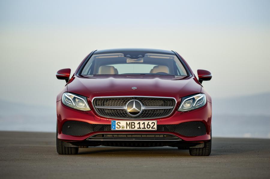  Mercedes-Benz E220 d Avantgarde Coupe 2017 года  (WW) (фото 14 из 29)